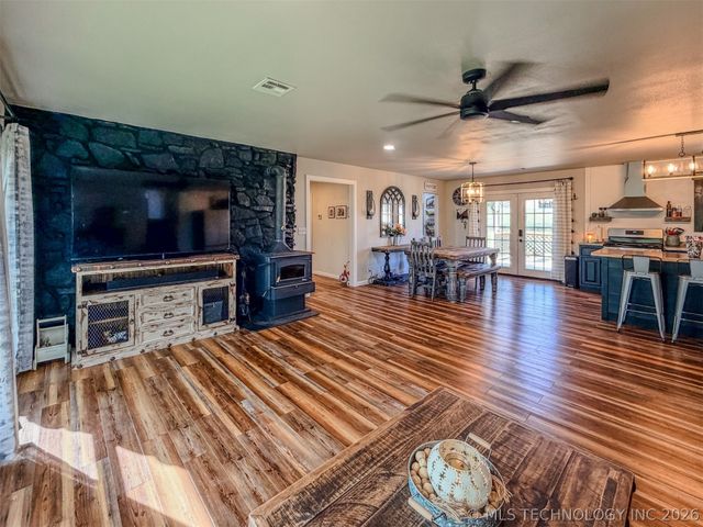 26664 Highway 82, Park Hill, OK 74451