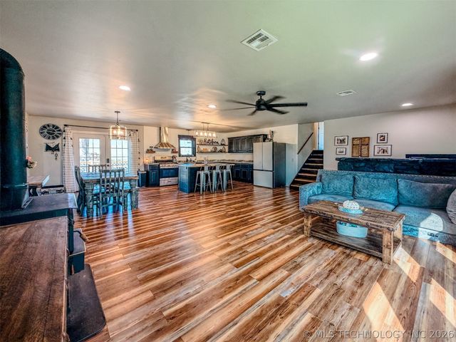 26664 Highway 82, Park Hill, OK 74451