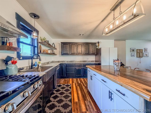 26664 Highway 82, Park Hill, OK 74451