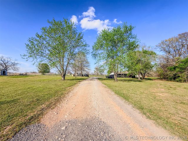 26664 Highway 82, Park Hill, OK 74451