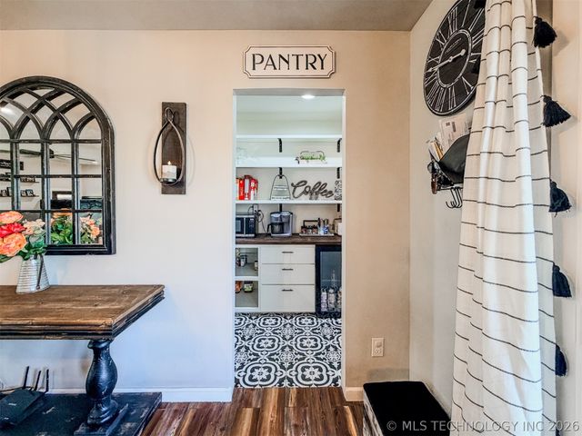 26664 Highway 82, Park Hill, OK 74451