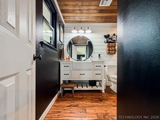 26664 Highway 82, Park Hill, OK 74451