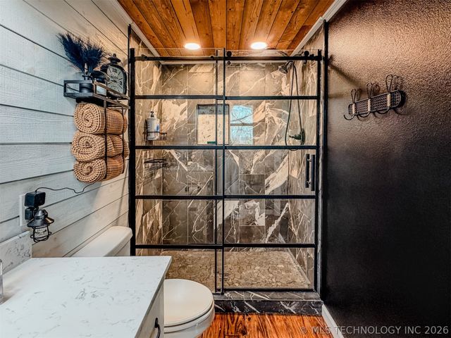 26664 Highway 82, Park Hill, OK 74451