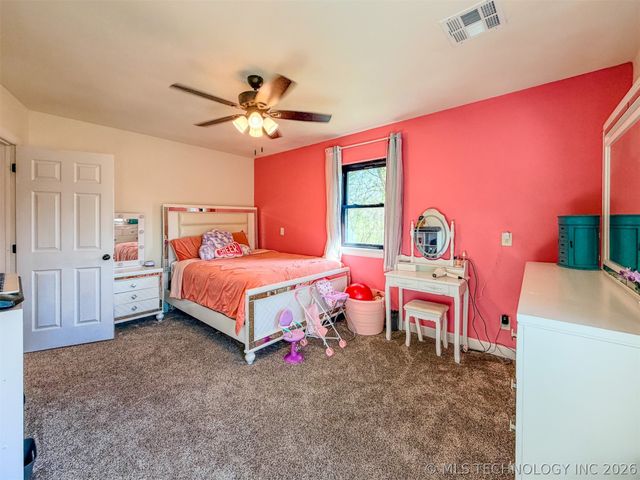 26664 Highway 82, Park Hill, OK 74451