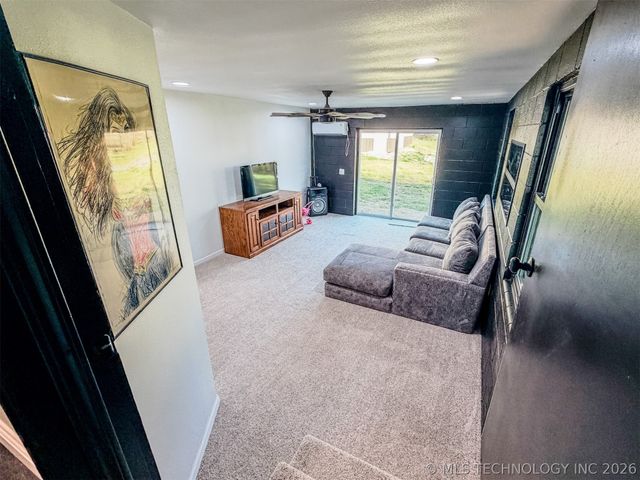 26664 Highway 82, Park Hill, OK 74451