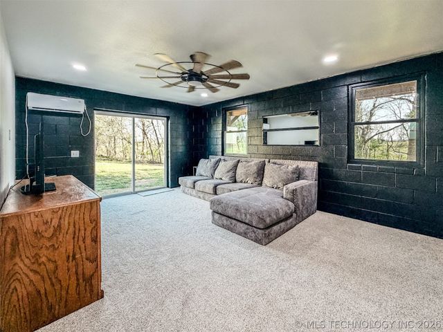 26664 Highway 82, Park Hill, OK 74451