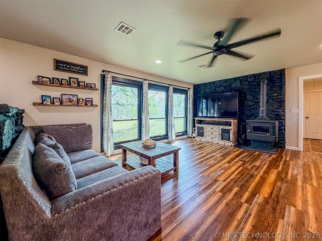 26664 Highway 82, Park Hill, OK 74451