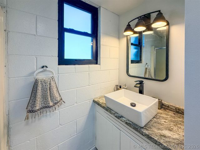 26664 Highway 82, Park Hill, OK 74451