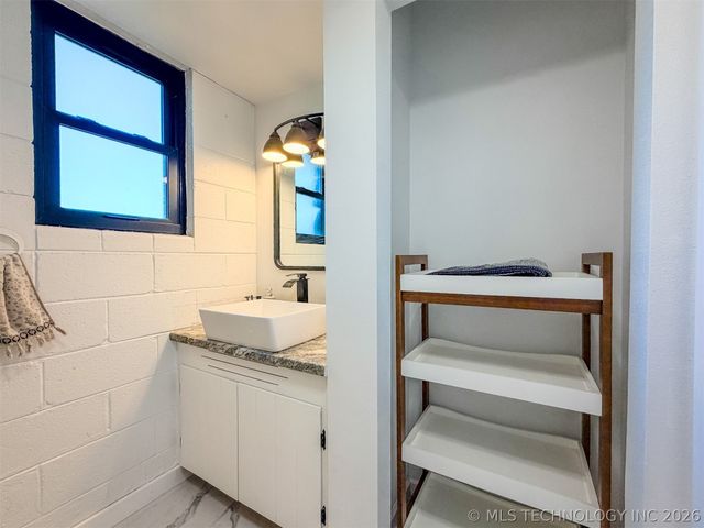 26664 Highway 82, Park Hill, OK 74451