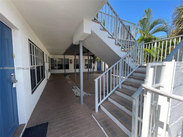 1425 NE 56th Street 5, Fort Lauderdale, FL 33334