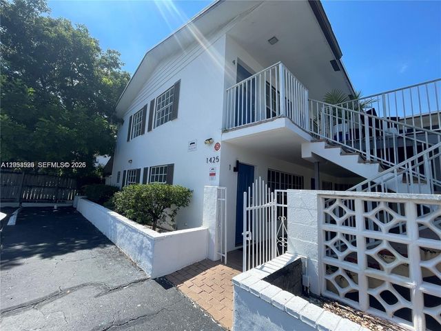 1425 NE 56th Street 5, Fort Lauderdale, FL 33334