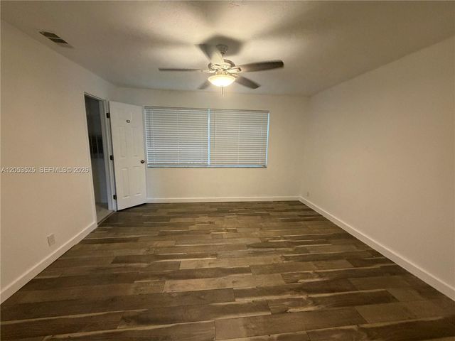 1425 NE 56th Street 5, Fort Lauderdale, FL 33334