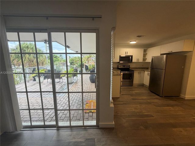 1425 NE 56th Street 5, Fort Lauderdale, FL 33334