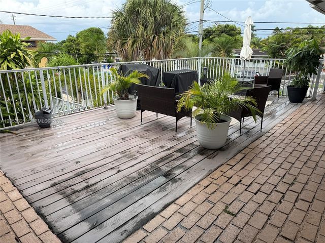 1425 NE 56th Street 5, Fort Lauderdale, FL 33334