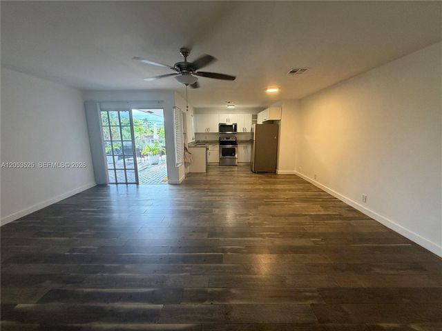 1425 NE 56th Street 5, Fort Lauderdale, FL 33334