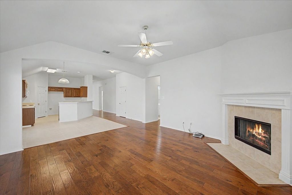 633 Darlington Trail, Fort Worth, TX 76131 — photo 3