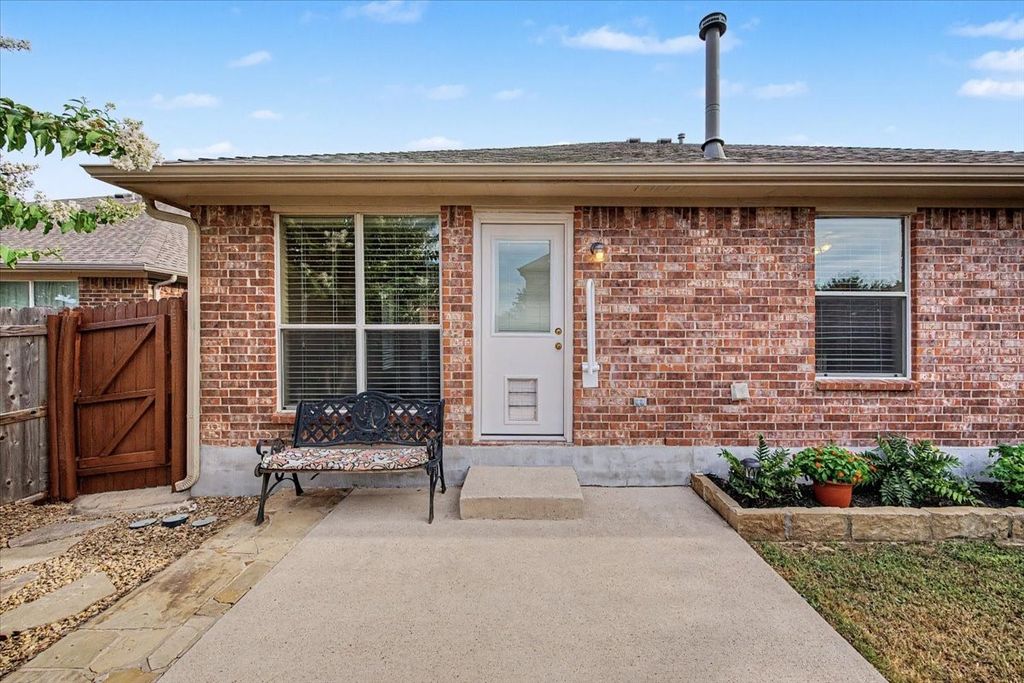 633 Darlington Trail, Fort Worth, TX 76131 — photo 4