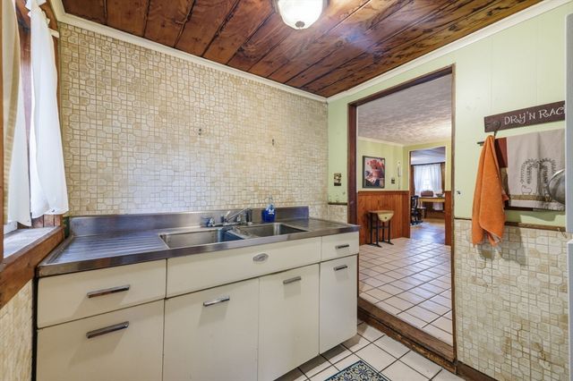 68 Chestnut St., Franklin, MA 02038
