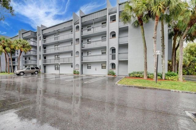 2050 N Congress Avenue 407, West Palm Beach, FL 33401