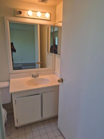 2050 N Congress Avenue 407, West Palm Beach, FL 33401