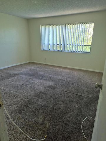 2050 N Congress Avenue 407, West Palm Beach, FL 33401