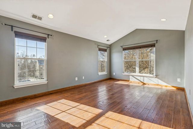 43605 DUNHILL CUP SQ, Ashburn, VA 20147