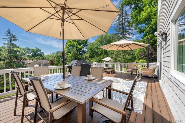 55 Harris Road, Katonah, NY 10536