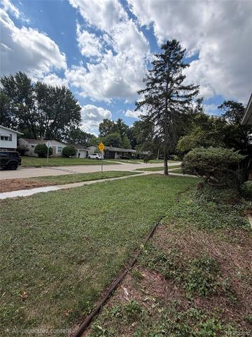3743 Kent Street, Flint, MI 48503