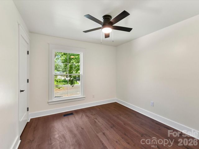 6711 Raven Place, Charlotte, NC 28210