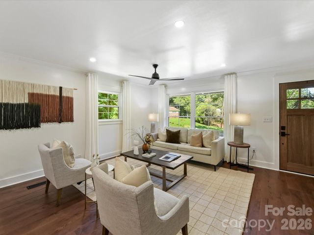 6711 Raven Place, Charlotte, NC 28210