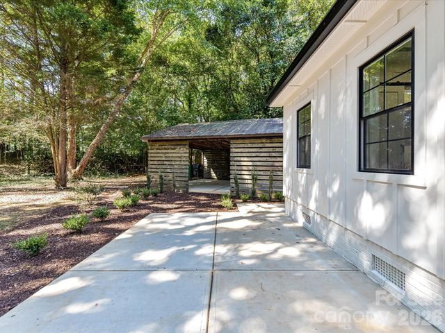 6711 Raven Place, Charlotte, NC 28210