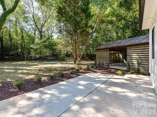 6711 Raven Place, Charlotte, NC 28210