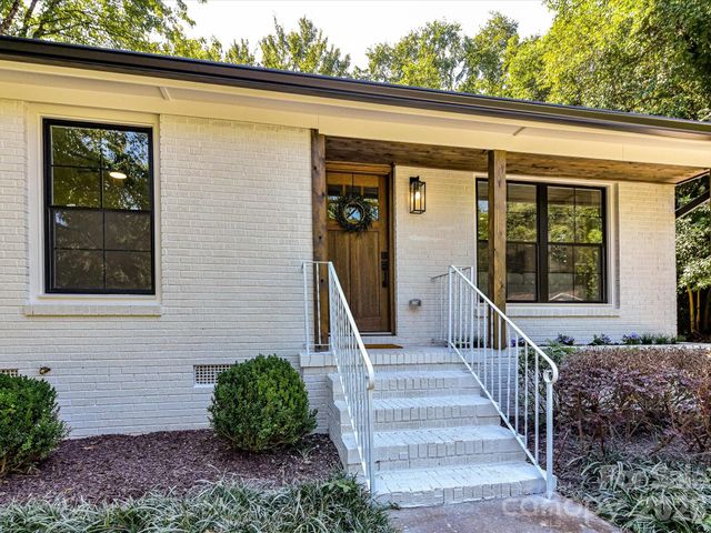 6711 Raven Place, Charlotte, NC 28210