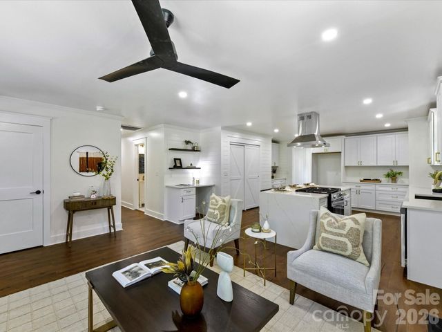 6711 Raven Place, Charlotte, NC 28210