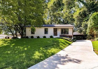 6711 Raven Place, Charlotte, NC 28210