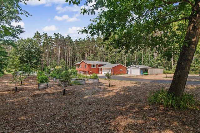 4057 ST FRANCIS PARK DRIVE, Suamico, WI 54313