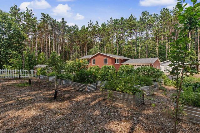 4057 ST FRANCIS PARK DRIVE, Suamico, WI 54313