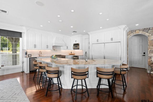 15996 Eastside Rd, Tyler, TX 75707