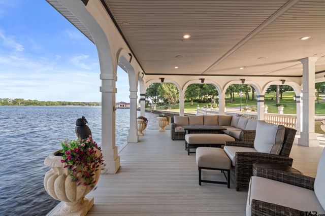 15996 Eastside Rd, Tyler, TX 75707