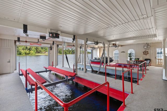 15996 Eastside Rd, Tyler, TX 75707