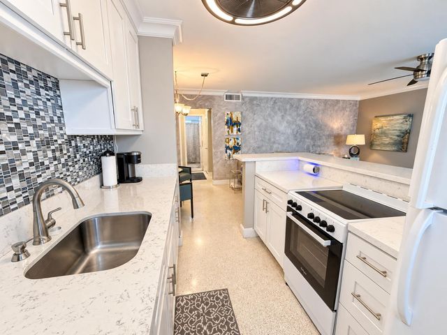 4541 N Ocean Dr Apt 9, Lauderdale By The Sea, FL 33308