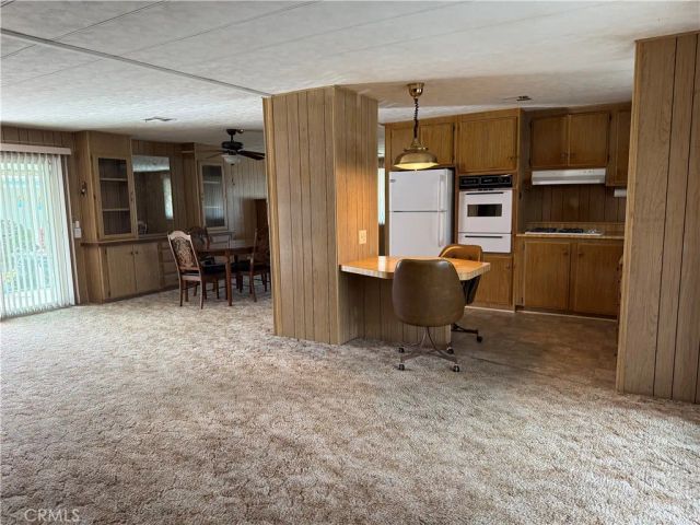 944 S Elk, Hemet, CA 92543