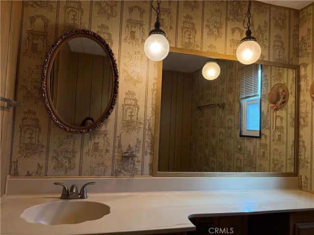 944 S Elk, Hemet, CA 92543