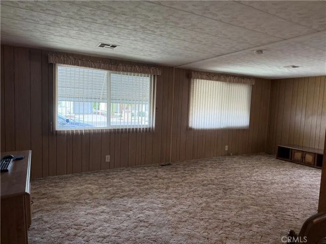 944 S Elk, Hemet, CA 92543