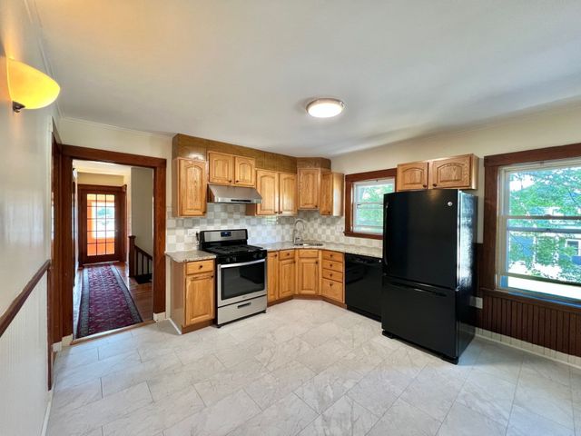 38-40 Florence Street 2, Winchester, MA 01890