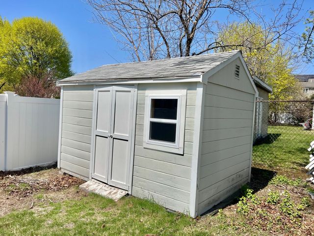 38-40 Florence Street 2, Winchester, MA 01890