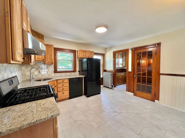 38-40 Florence Street 2, Winchester, MA 01890