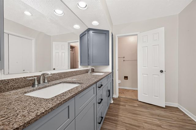 14030 Cashel Forest Drive A, Houston, TX 77069