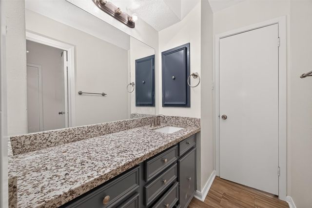 14030 Cashel Forest Drive A, Houston, TX 77069