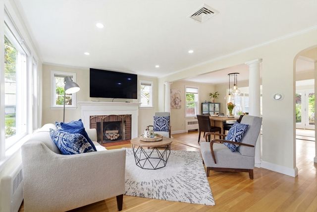 6 Donald St, Lexington, MA 02420